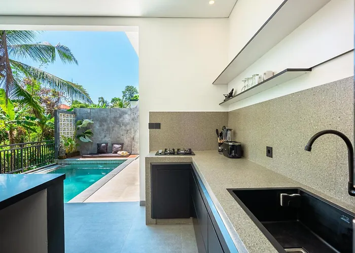 Tropical Modern Private Villa Ubud