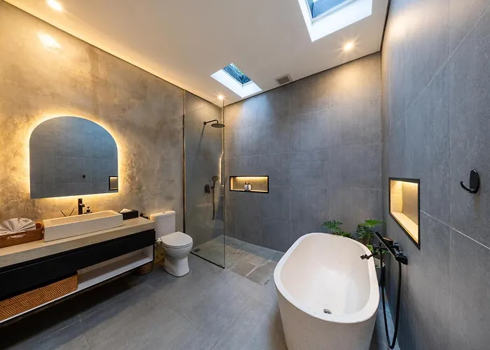 Tropical Modern Private *
