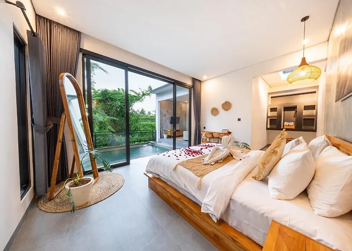Tropical Modern Private *